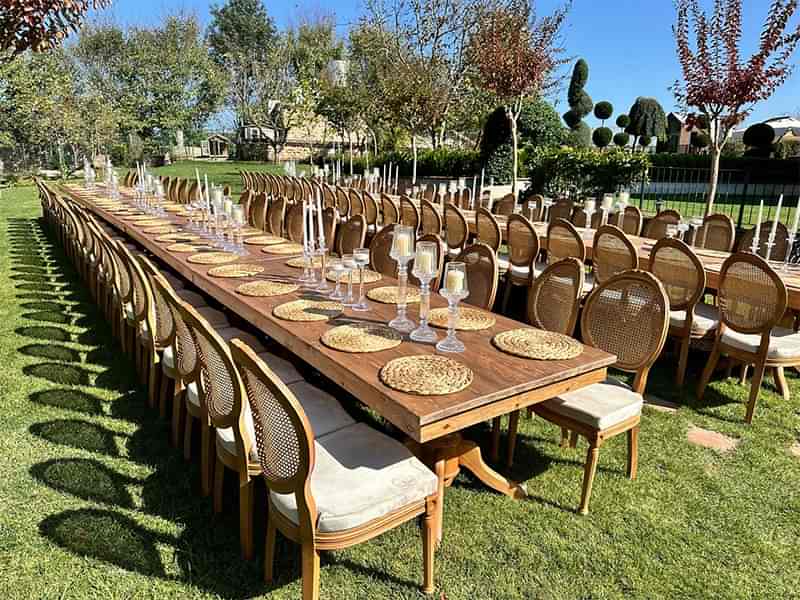 Ahşap Masa Kiralama | Kiralık Ahşap Masası